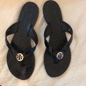 Tory Burch Thora Patent Flip Flops